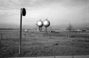 Prag : In Prag, Flughafen Ruzine mit Tupolev 134 und Praga-LKW