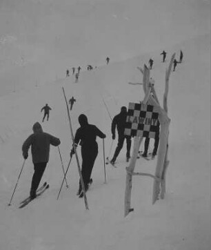 Skiwinter in der Tatra. Skifahrer