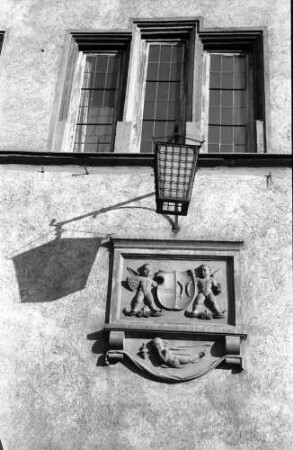 Kenzingen: Wappen am Rathaus (an der Außenfassade)