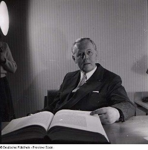 Portraitserie Hans Erich Stier