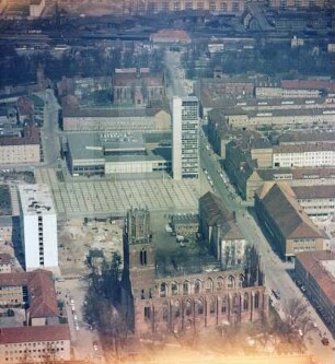 Marktplatz von Neubrandenburg : Blickrichtung Norden
