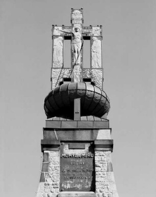 Denkmal für die Dreikaiserschlacht bei Austerlitz — Turmbekrönung