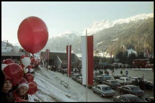 St. Anton: Einfahrtsrampe, Tunneleinfahrt [Eröffnungsfeierlichkeiten des Tunnels]