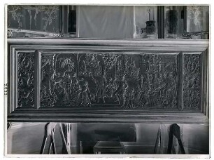 Truhe (Vorderwand)