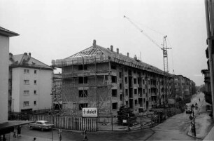 Richtfest für einen neuen Wohnblock des Mieter- und Bauvereins in der Stösserstraße.