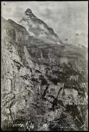 Bergmassiv bei Mürren im Berner Oberland