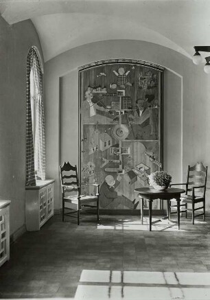 Wandbild : Zimmer mit Intarsien-Wandbild mit Kalender, Uhr, Sternenkonstellation und u.a. Darstellung des Schlosses Moritzburg, vom Bergbau und Raddampfer
