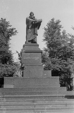 Luther-Denkmal, Neuer Markt in Berlin : Luther-Denkmal, Neuer Markt in Berlin