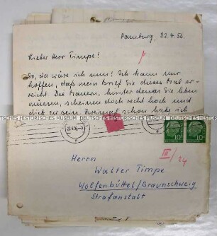 Serie von 49 Briefen und Postkarten einer Freundin an den Journalisten Walter Timpe u.a. während seiner Haft in der JVA Wolfenbüttel
