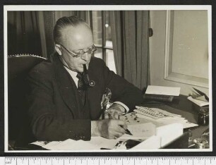 Porträtaufnahme Hugh Walpole