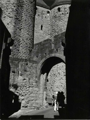 Carcasonne im Süden Frankreichs, an der Porte Narbonnaise