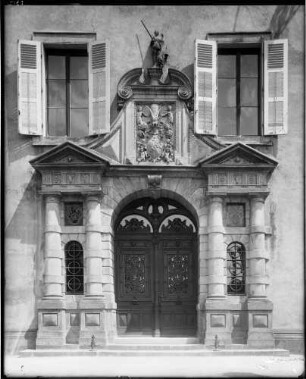 Baden-Baden Neues Schloss - Hauptbau Hauptportal