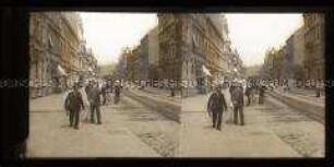 Passanten und Kutsche in der Brückenstrasse, Heidelberg