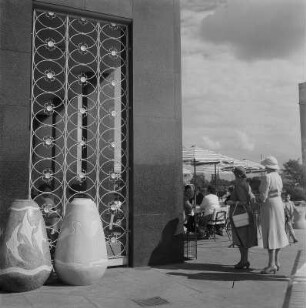 Dresden. Dr.-Külz-Ring, Ringcafé