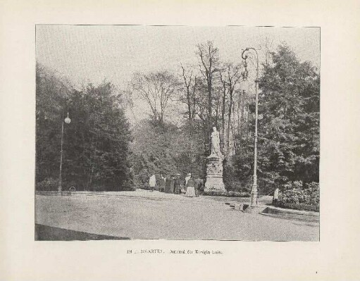Im Tiergarten. Denkmal der Königin Luise