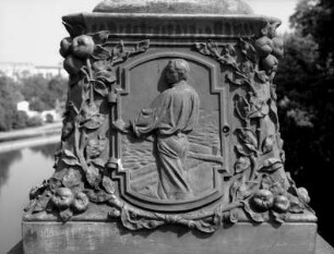 Brücke der Tschechischen Legionen — Kandelaber