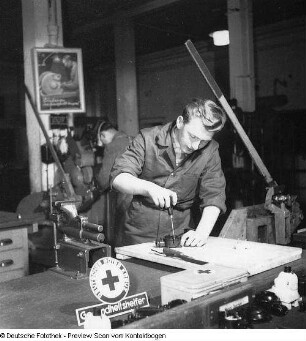 Junge Pioniere Kulturarbeit; Volksmusikschule; Jugend-Rotkreuz