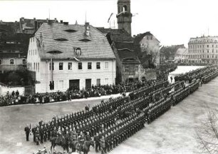 Bautzen. Parade des Infanterieregiments Nummer 103 der Königlich-sächsischen Armee auf dem Kornmarkt
