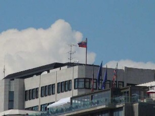 Bratislava - Parlamentsgebäude : Das Parlamentsgebäude, aufgenommen in Bratislava am 14. Juni 2011