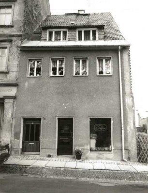 Schlettau, Markt 22. Wohnhaus mit Laden
