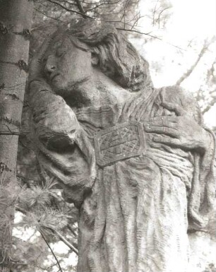 Grabdenkmal für Václav Beneš Třebízský : Grabdenkmal für Václav Beneš Třebízský. Stein (wohl um 1910). Prag-Vyšehrad, Friedhof Vyšehrad