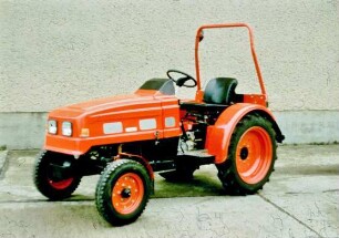 Traktor KTB 15