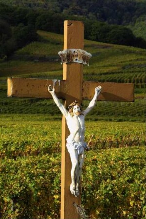 Frankreich. Alsace. Haut Rhin. Ammerschwihr. Wegekreuz