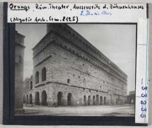 Orange: Römisches Theater, Außenseite des Bühnenhauses, Negativ des Archäologischen Seminars, s. Dia Archäologisches Seminar Inventarnummer 8125