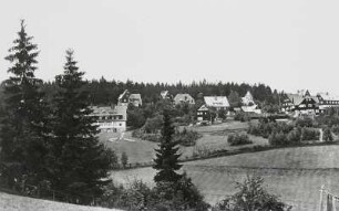 Bärenburg-Oberbärenburg. Ortsteilansicht mit Pfarrkirche (sog. Waldkapelle)