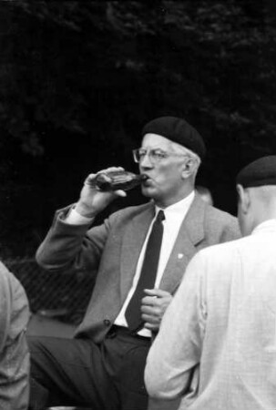 Schauinsland-Rennstrecke; Training; Präsident des ADAC trinkt Coca-Cola