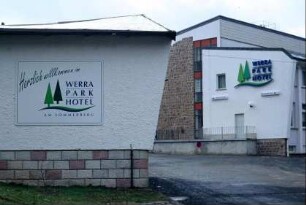 Zugangsbereich zum Hotel "Werra Park" am Sommerberg