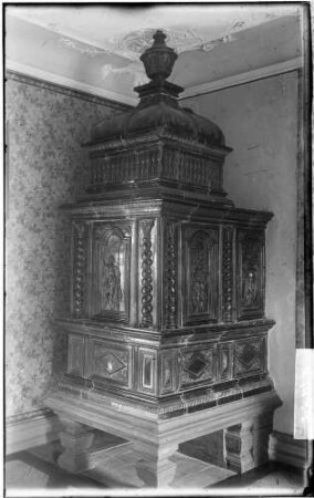 Kloster Sankt Ulrich Pfarrhof Detailaufnahme - Kachelofen