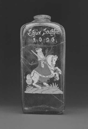 Flasche (Ansicht mit Kurfürsten von Sachsen auf Schimmel und Jahreszahl) aus Schloß Nöthnitz