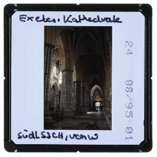 Exeter, Kathedrale St. Peter : Innenraum südliches Seitenschiff, von Westen
