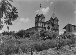 Missionsstation : Kirche und Nebengebäude der Missionsstation Matombo