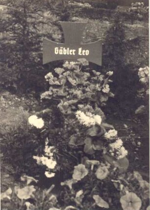 Friedhof Berlebeck, Kriegsgräber mit beschrifteten Grabkreuzen. Detmold. Berlebeck. Aus der Akte D 106 Berlebeck Nr. 93