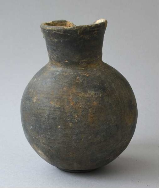 Clay vessel