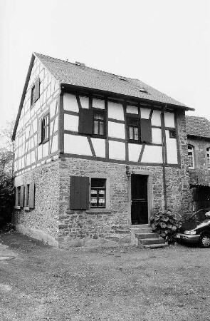 Wohnhaus; Gelnhausen, Burgstraße 8