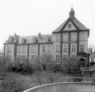 Hölderlinschule; Bad Homburg, Hessenring 156