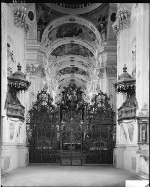 Schöntal Kloster Schöntal Abteikirche Sankt Joseph Innenbereich mit Ansicht zum Chor und Chorgitter (um 1727)