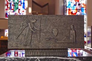 Ein Engel erscheint und zeigt Hagar einen Brunnen