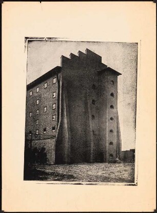 Chemische Fabrik, Luban: Schwefelsäurefabrik, Giebel