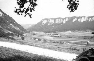 Thiergarten: Donautal mit Burg