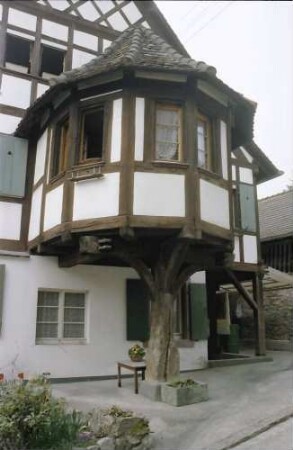 Istein: Erker am "Chanzerli" (Basler Bürgerhaus)