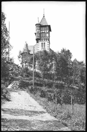 Warnsdorf. Aufgang zum Restaurant Burgbergwarte