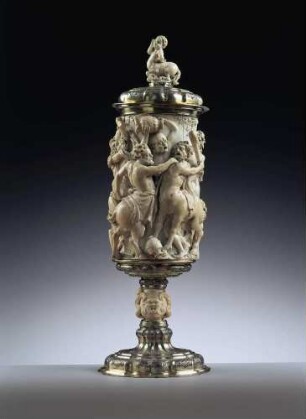 Pokal mit Kampfszenen (Centauren und Lapithen)