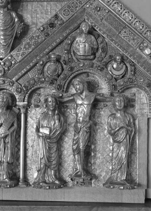 Dreikönigenschrein — Passionsseite — Der gekreuzigte Christus zwischen Maria und Johannes