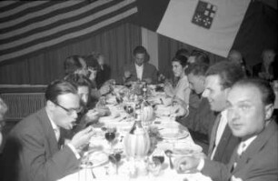 Freiburg: Maison de France; Tischgruppe; Werner Blust