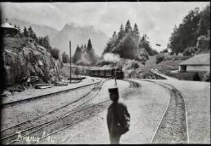 Bahnhof Brünig, einfahrende Dampflok