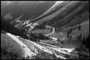 Silvretta: Hochalpenstraße, Blick auf Serpentinen, von oben